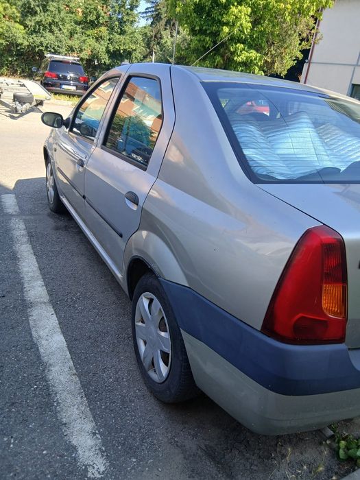 Vând Dacia Logan Laureat
