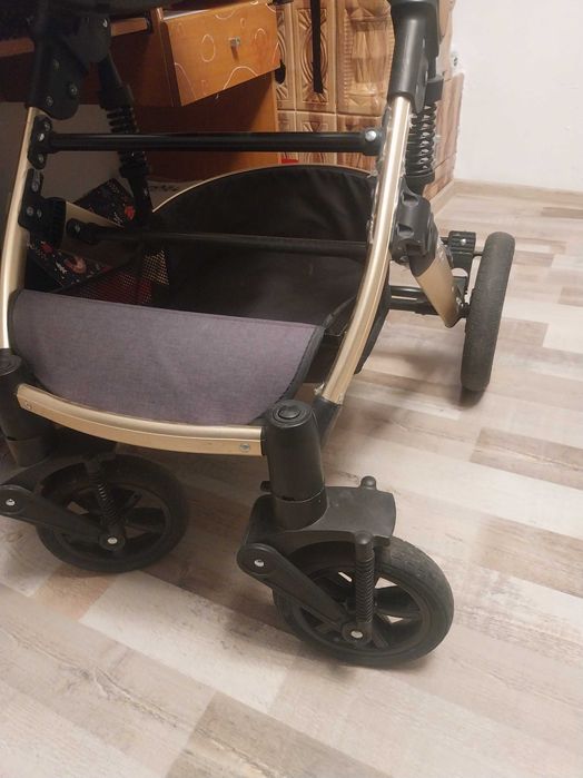 Carucior pliabil bebelus