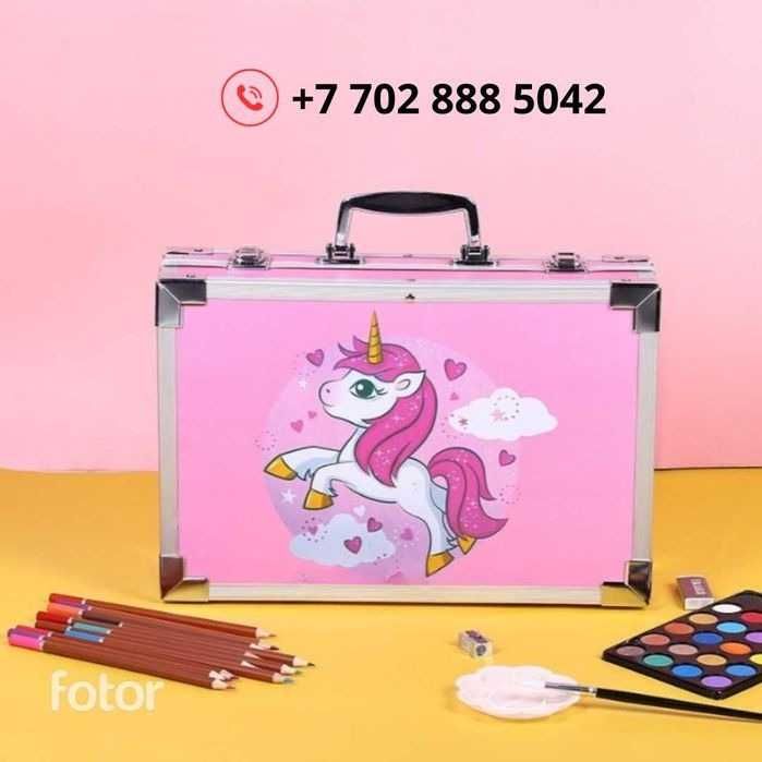 Детский набор для рисования в чемоданчике /чемоданчик для рисования