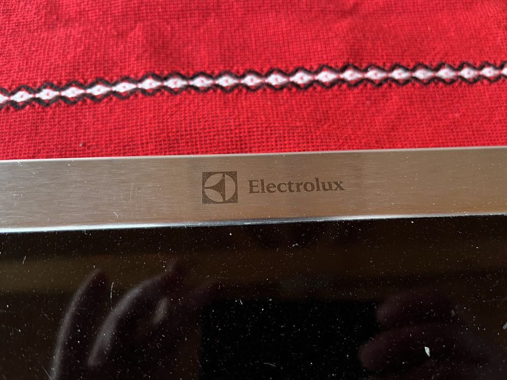 Плот с котлони за вграждане Electrolux