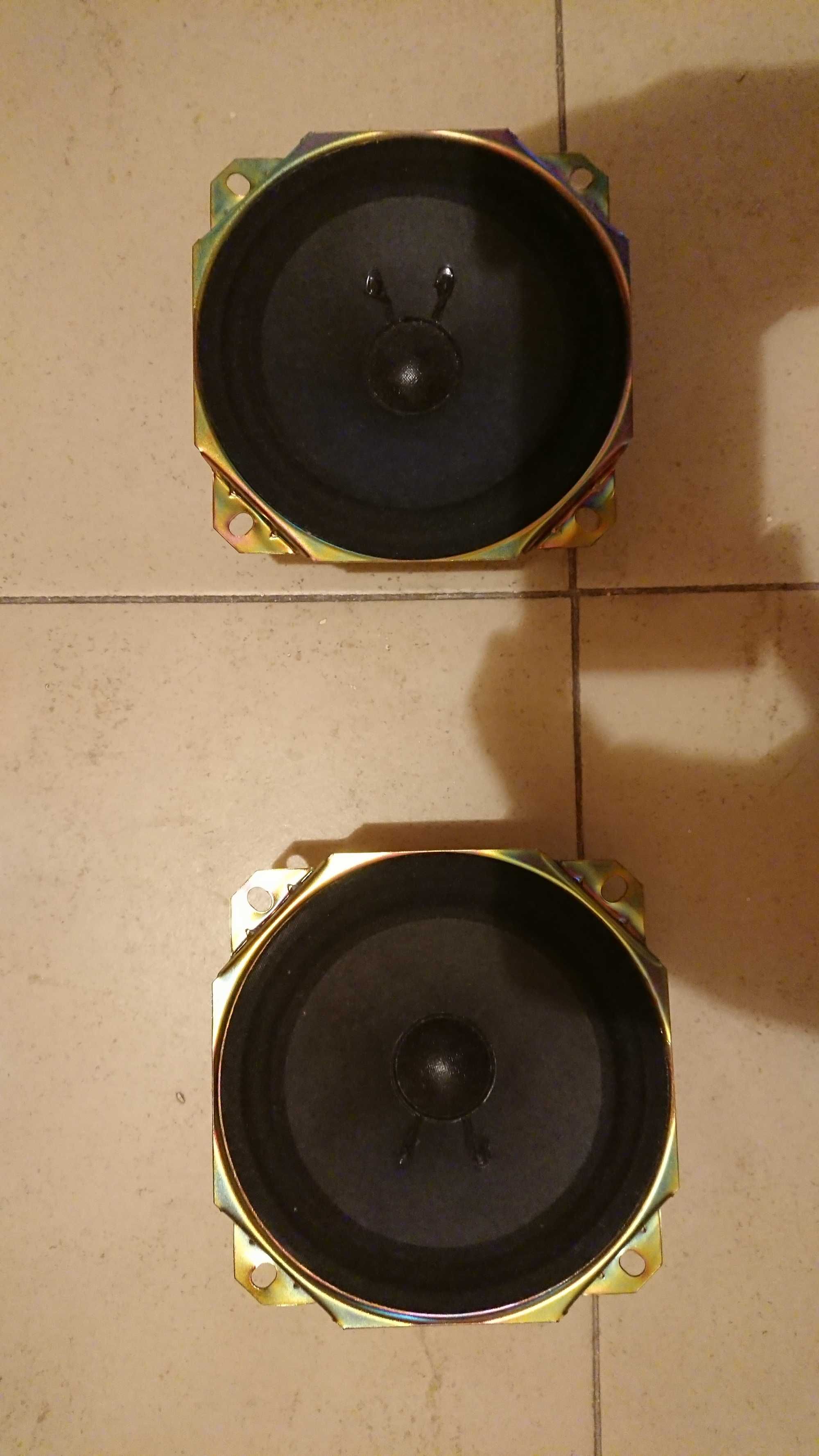2X Аудио говорителя Sony - 4 Ohm