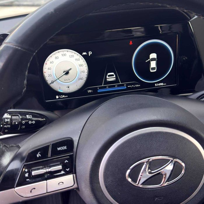 Продаётся Elantra Luxe 2.0л 2021
