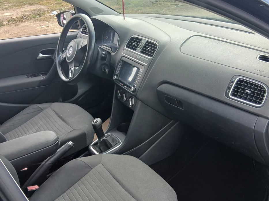 Wolswagen polo se vinde urgent