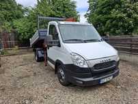 Iveco daily basculabil și macara