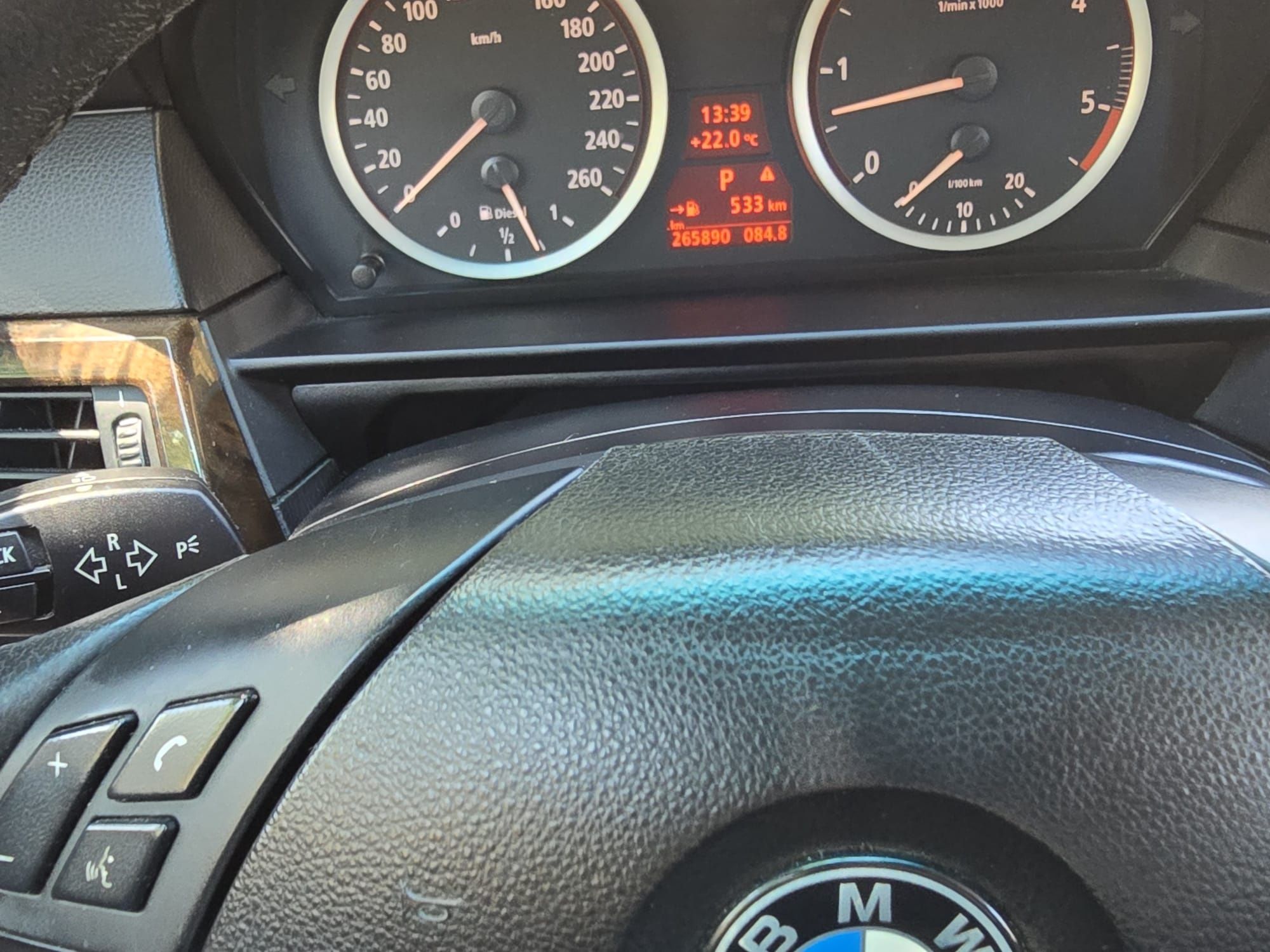 BMW 530d E60 2005 година