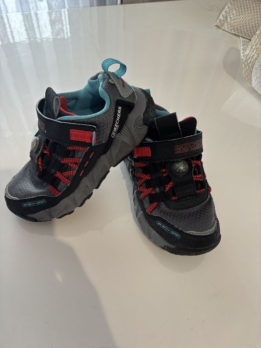 Skechers copii marimea 28
