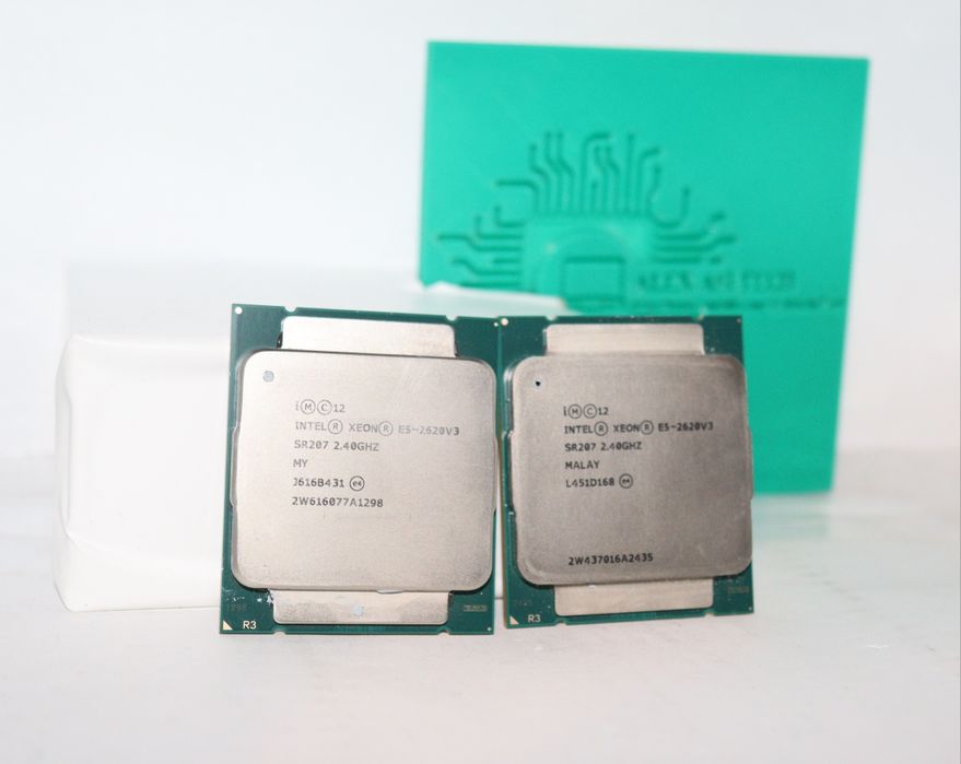 2 x Procesor Xeon Intel E5-2620 V3 6 Cores/12 Threads 2.4/3.2GHz