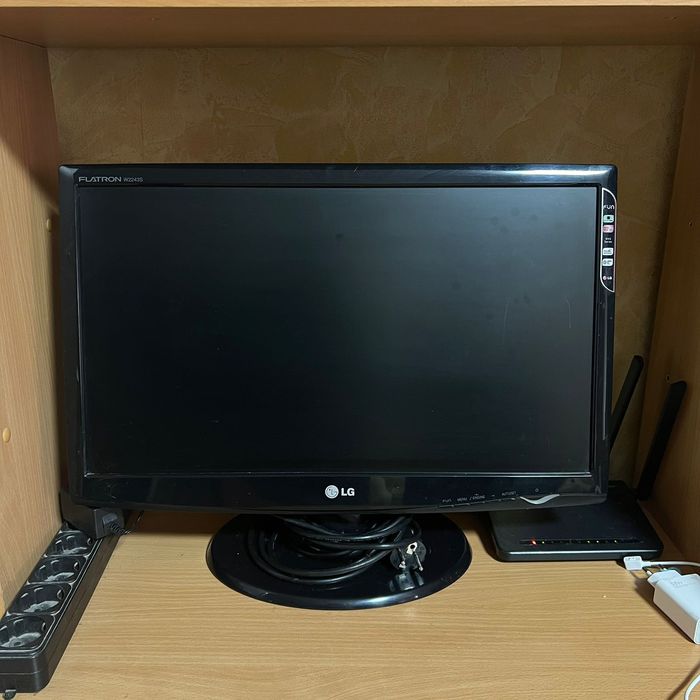 Монитор Lg flatron w2243s э