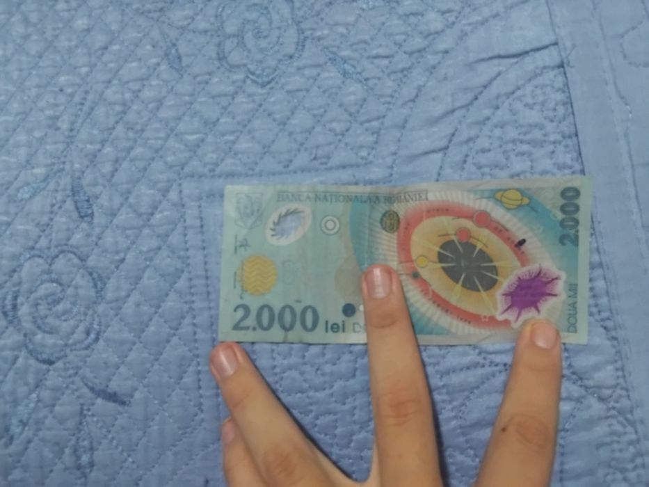 Vand bancnotă 2.000 de lei Eclipsă