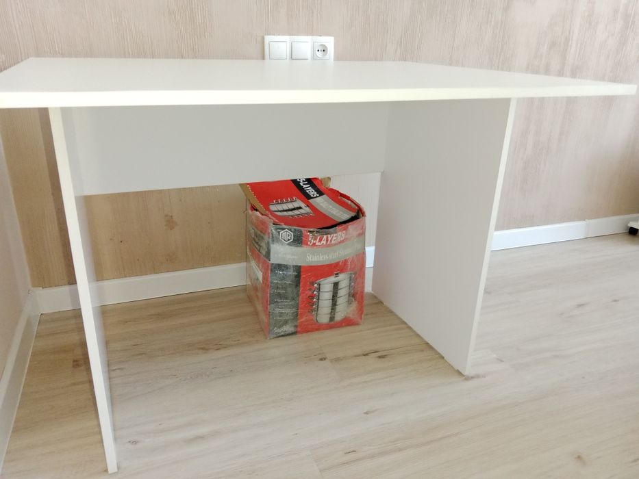 Продам новую парту