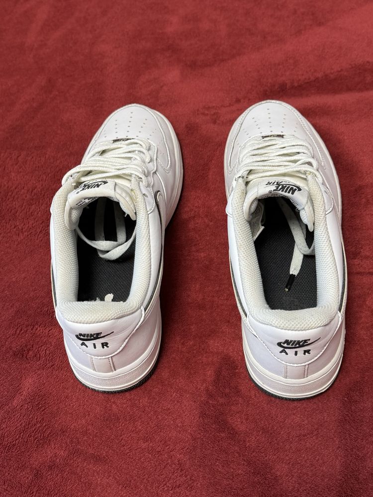 Air  force 1 low