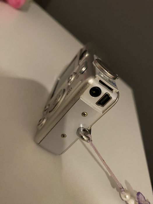 Camera digitala canon ixus 30