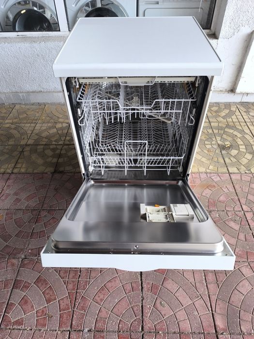 Съдомиялна Miele G 4302 SC - 60см. Свободностояща.