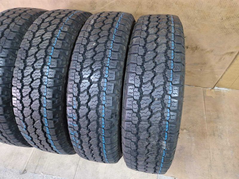 4 Goodyear R16C 205
летни бусови гуми DOT2921
