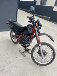 Motocicleta Honda  XL 350