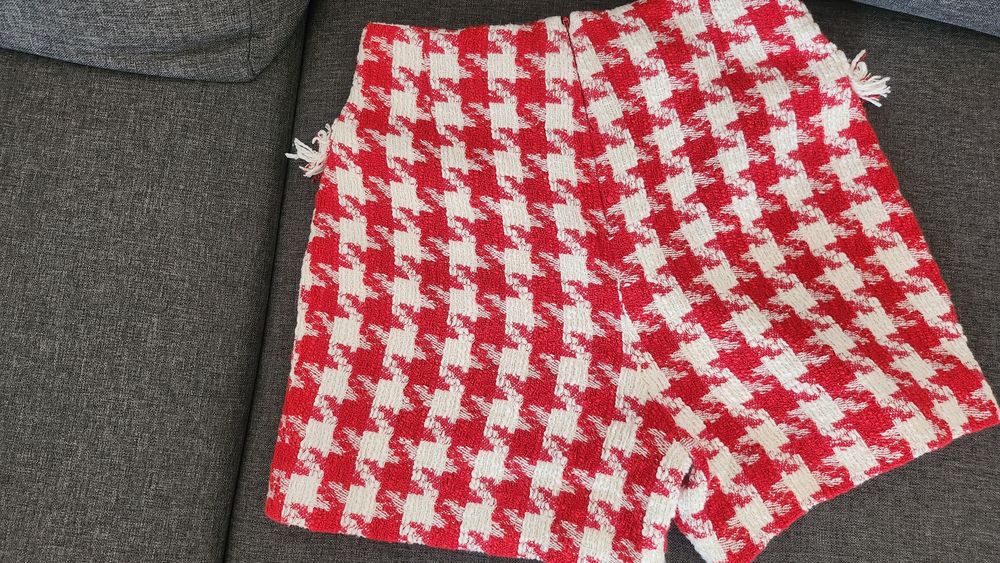 Avin Къси панталонки M размер