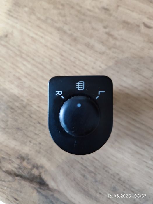 Продам переключатель зеркала, джойстик,на автомобиль Фольксваген.