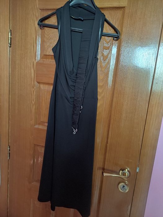 Официална рокля.