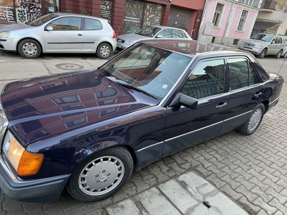 Mercedes-Benz 124