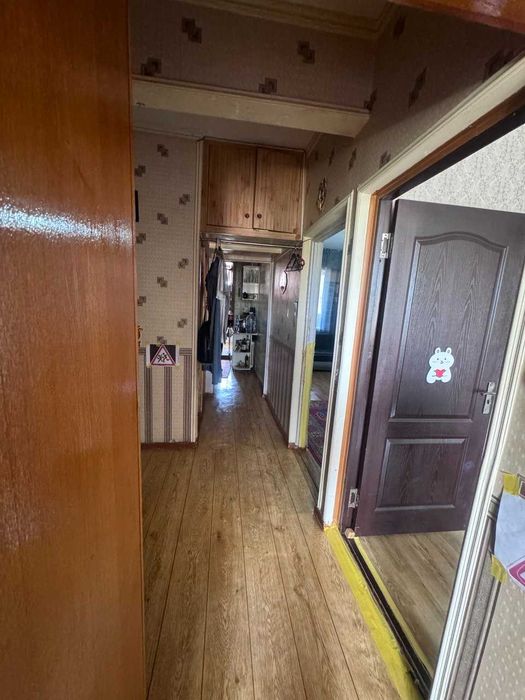 Срочно !!!  Продаётся 3-х комнатная квартира