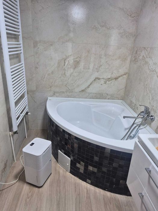 Vila cu 3 camere,renovata,individuala