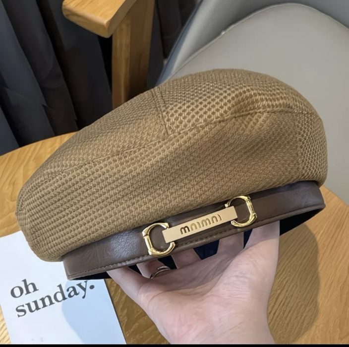 Беретка 1500 тг новый