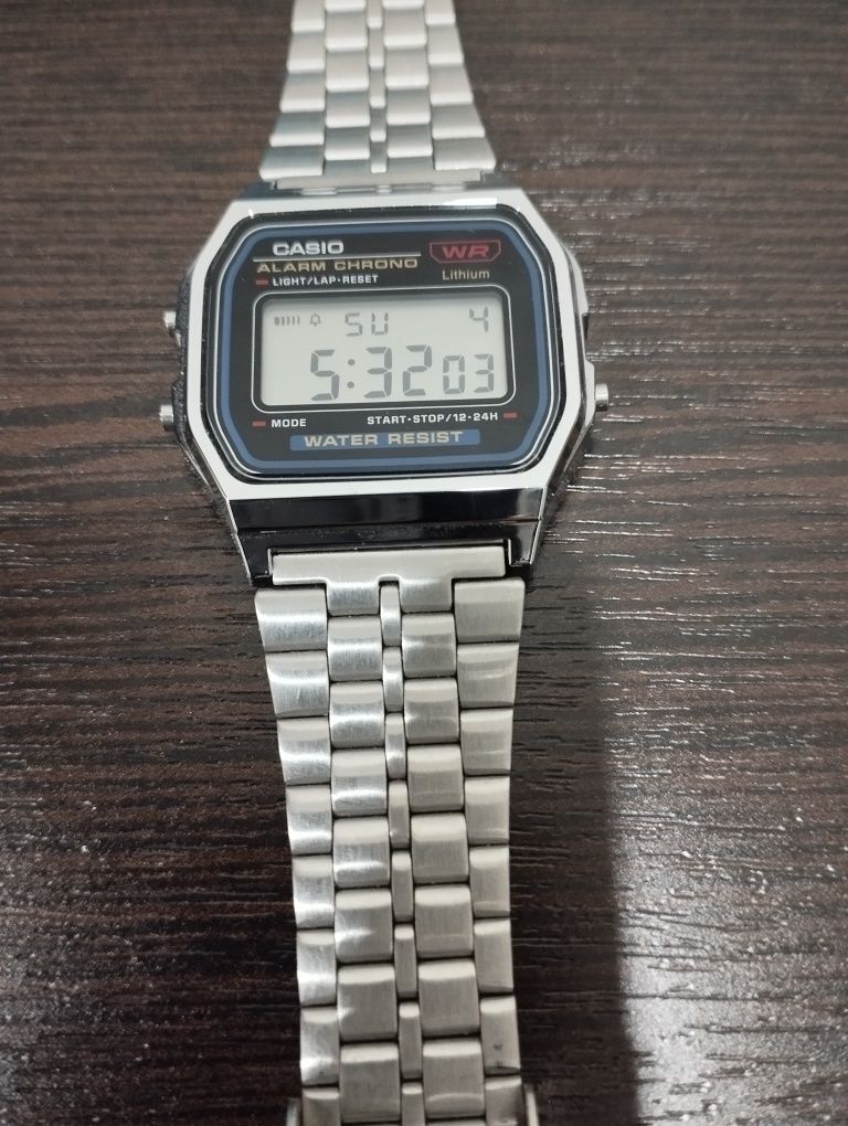 Продам часы Casio