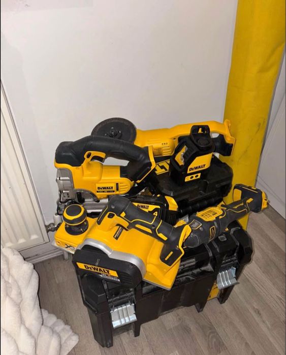 DeWalt Конплект Чисто Нови
