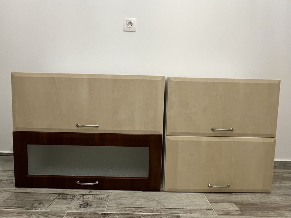 Mobilă de bucătărie