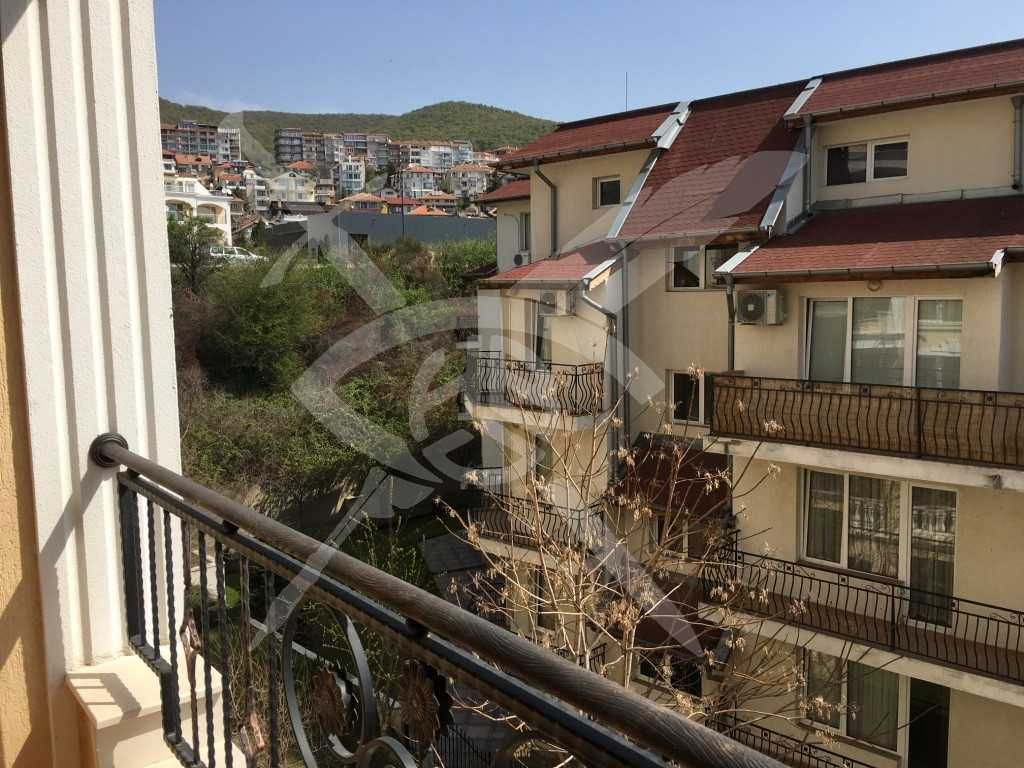 Продава се Двустаен апартамент в к.к. Слънчев бряг - 72 кв.м за 1667 €/кв.м - Снимка #8