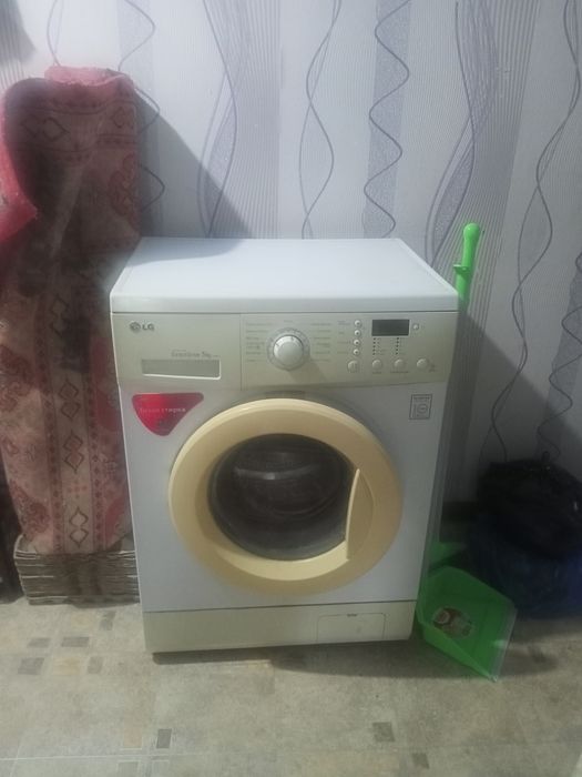 Продам  Стиральную машину LG