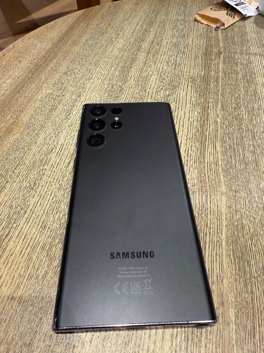 Vând/schimb Samsung S22 ultra 128gb