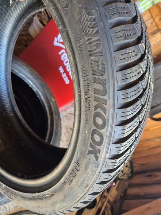 De vânzare anvelope Hankook 195 45 16