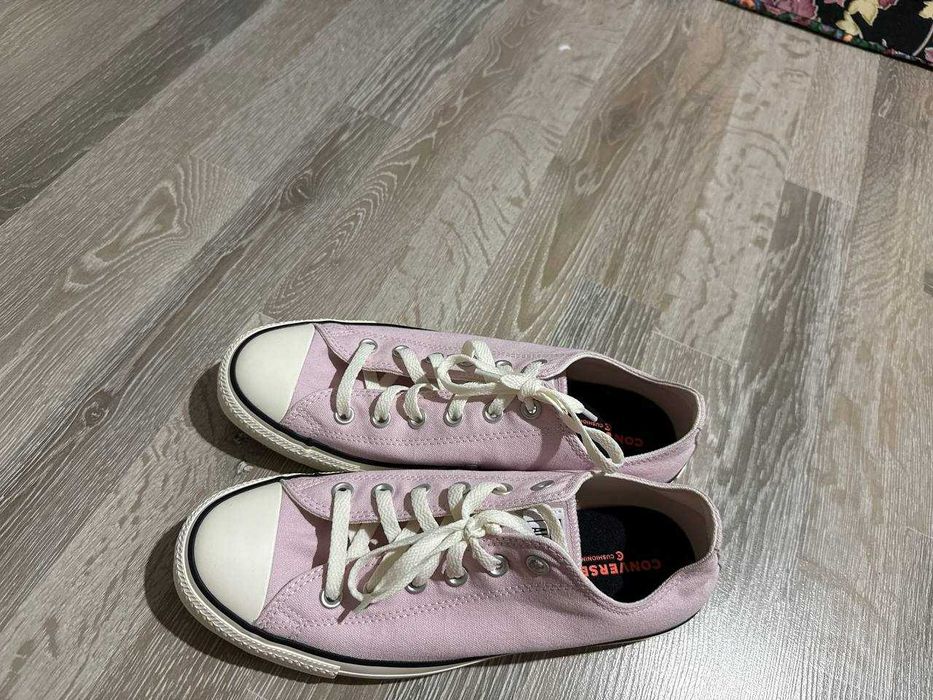Продаются женские кеды Converse All Star