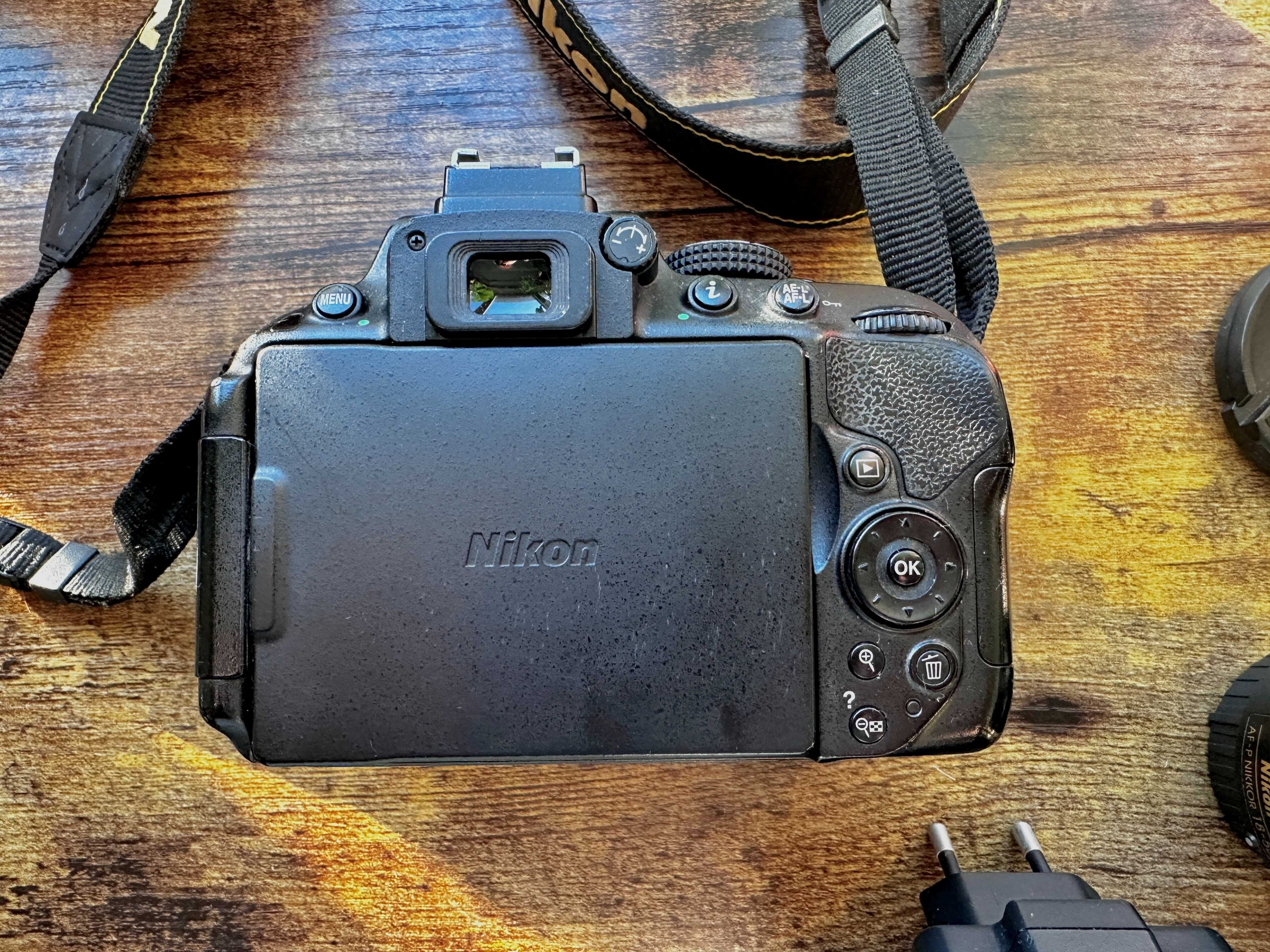 Nikon D5300 + Nikkor 18-55 + UV филтър и зарядно