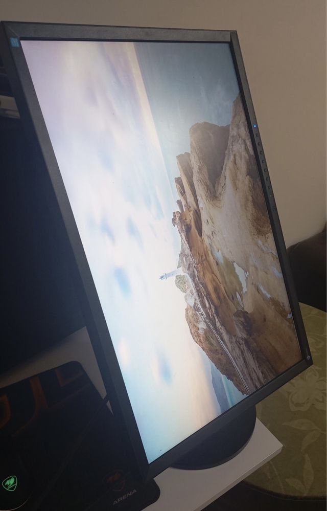 Монитор EIZO Full HD