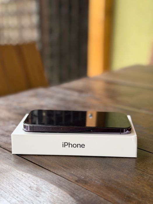 Vând Iphone 14 pro