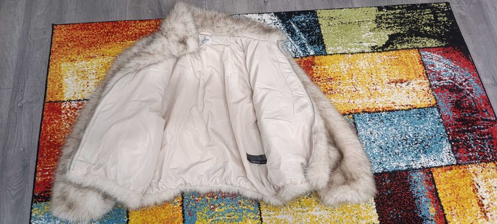 Geaca groasa de blană damă