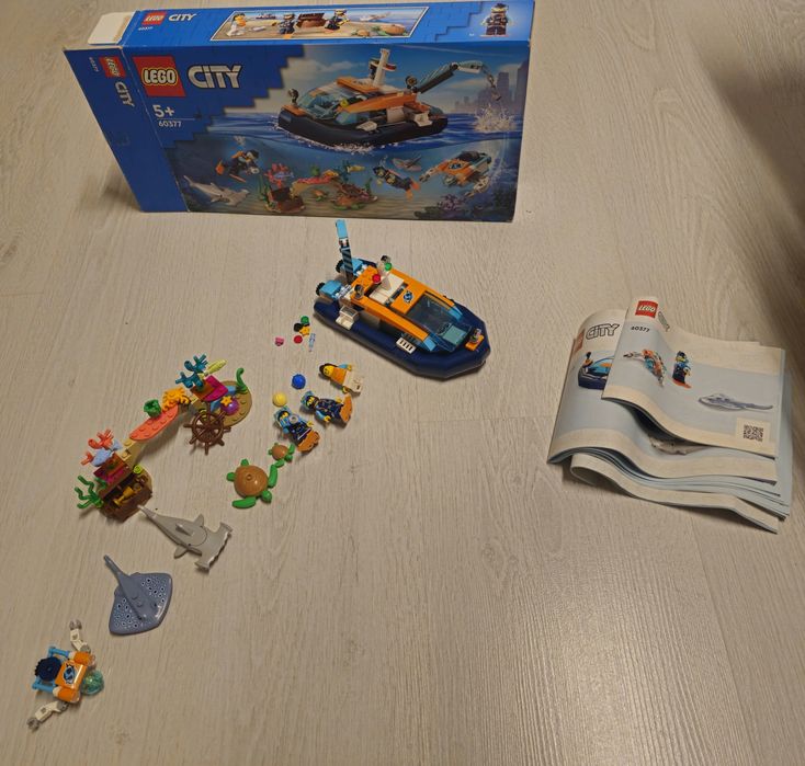 Lego City 60377.