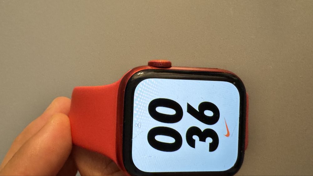Apple Watch, 44 mm, seria 6, functioneaza 10/10