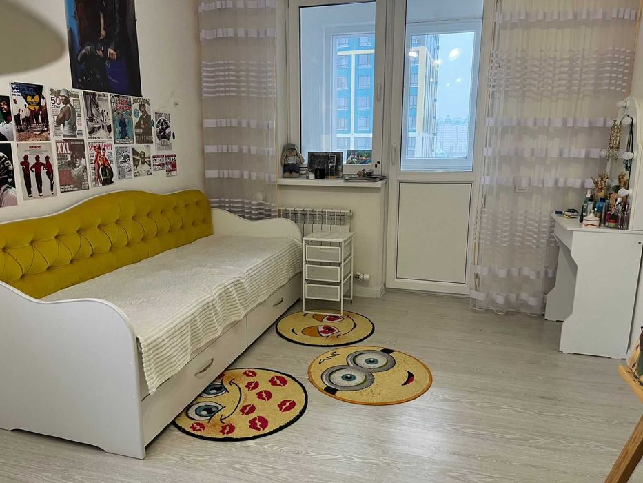 Мебель в комнату для девочки-подростка