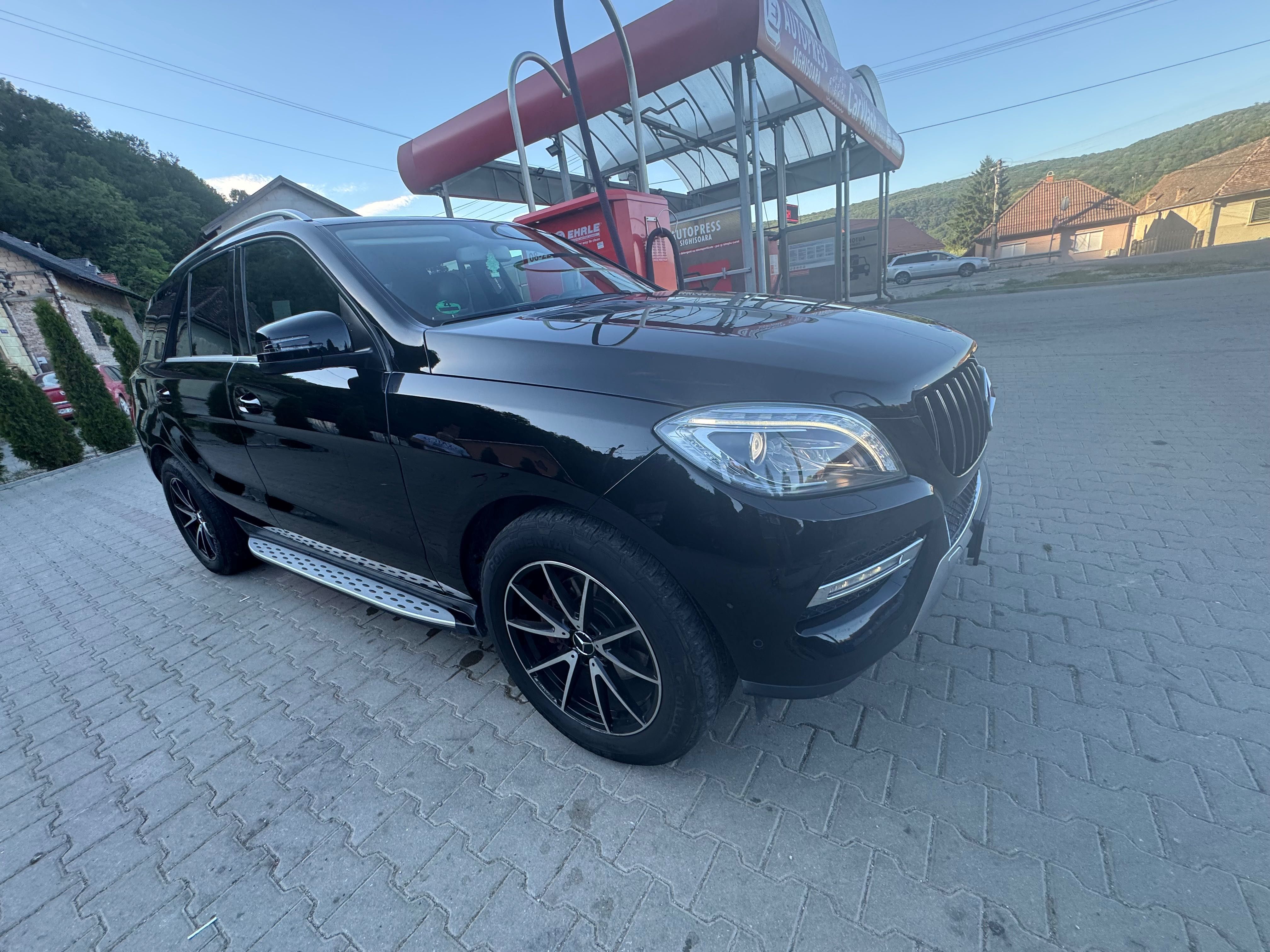 ML 250 BLUE TEC 2013 stare impecabilă