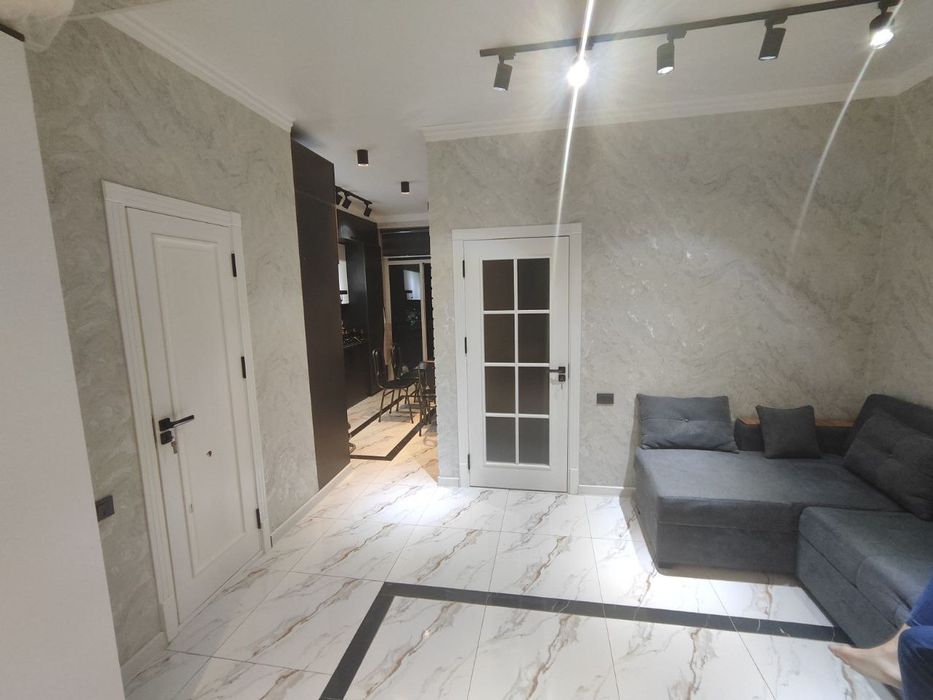 Юнусабад 4 2/4/10 Евро с Обст Шохсарой Срочная продажа