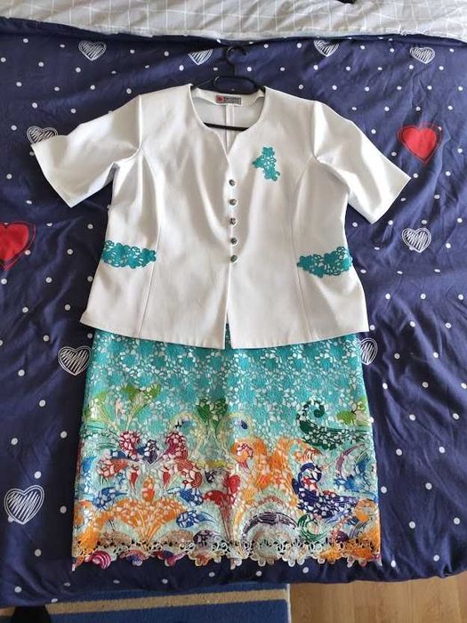 Costum femei marimea 50 / XL
