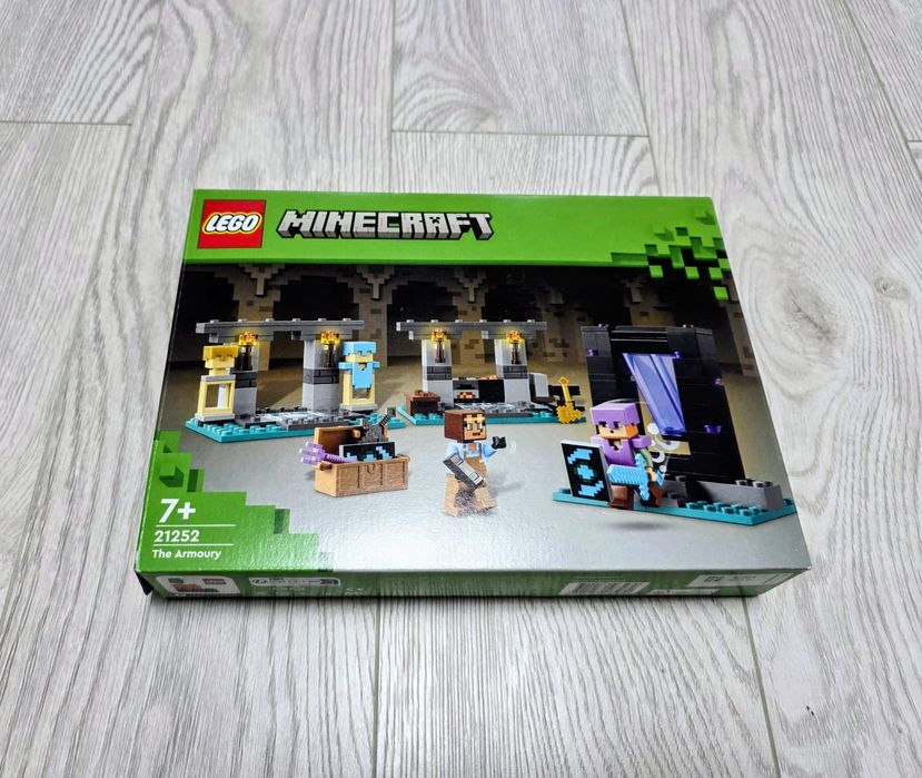 Lego Minecraft 21252 - The Armoury, 203 piese