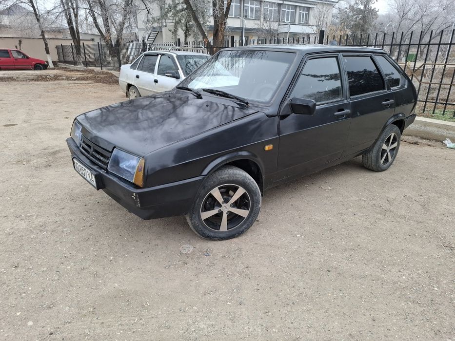 Moshina yaxshi hamma narsasi joyida