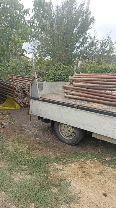 Vând popi metalici și schelă