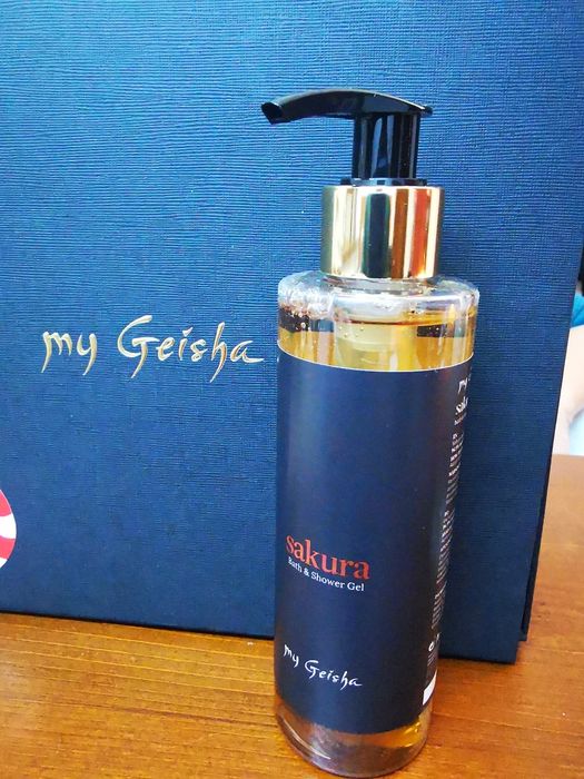 my Geisha Sakura Gel de duș
200 ml
75,00 leimy Geisha Sakura Gel de du
