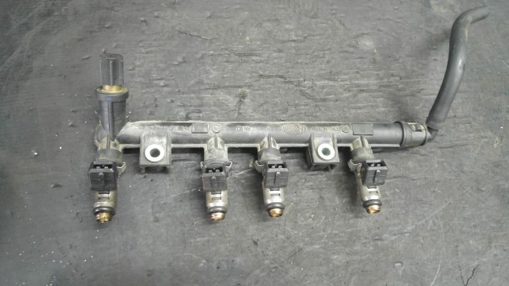 rampa cu injectoare 1.1 b 187a1000 fiat panda 2 punto bravo 3219018301