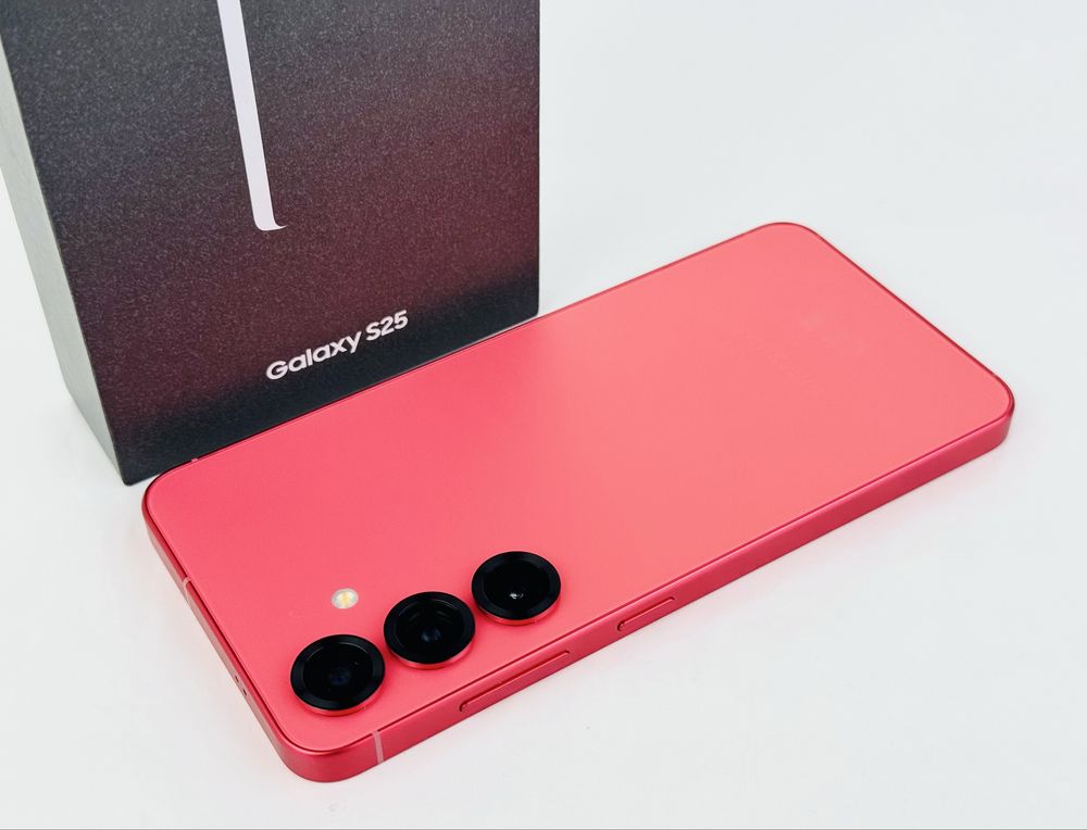 НОВ! Samsung Galaxy S25 5G 128GB 12RAM Coralred Гаранция!